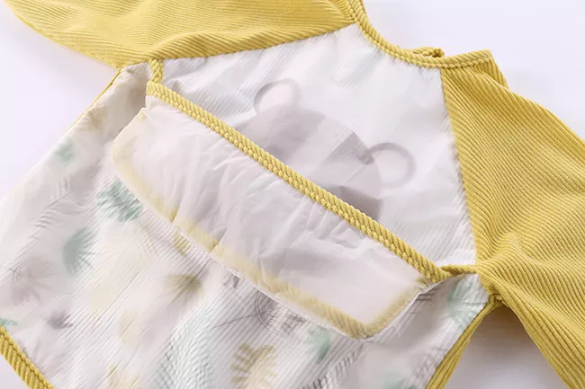 Σαλιάρα Αδιάβροχη Υφασμάτινη με μανίκια και τσέπη ροζ με κουκουβάγια - Image 6