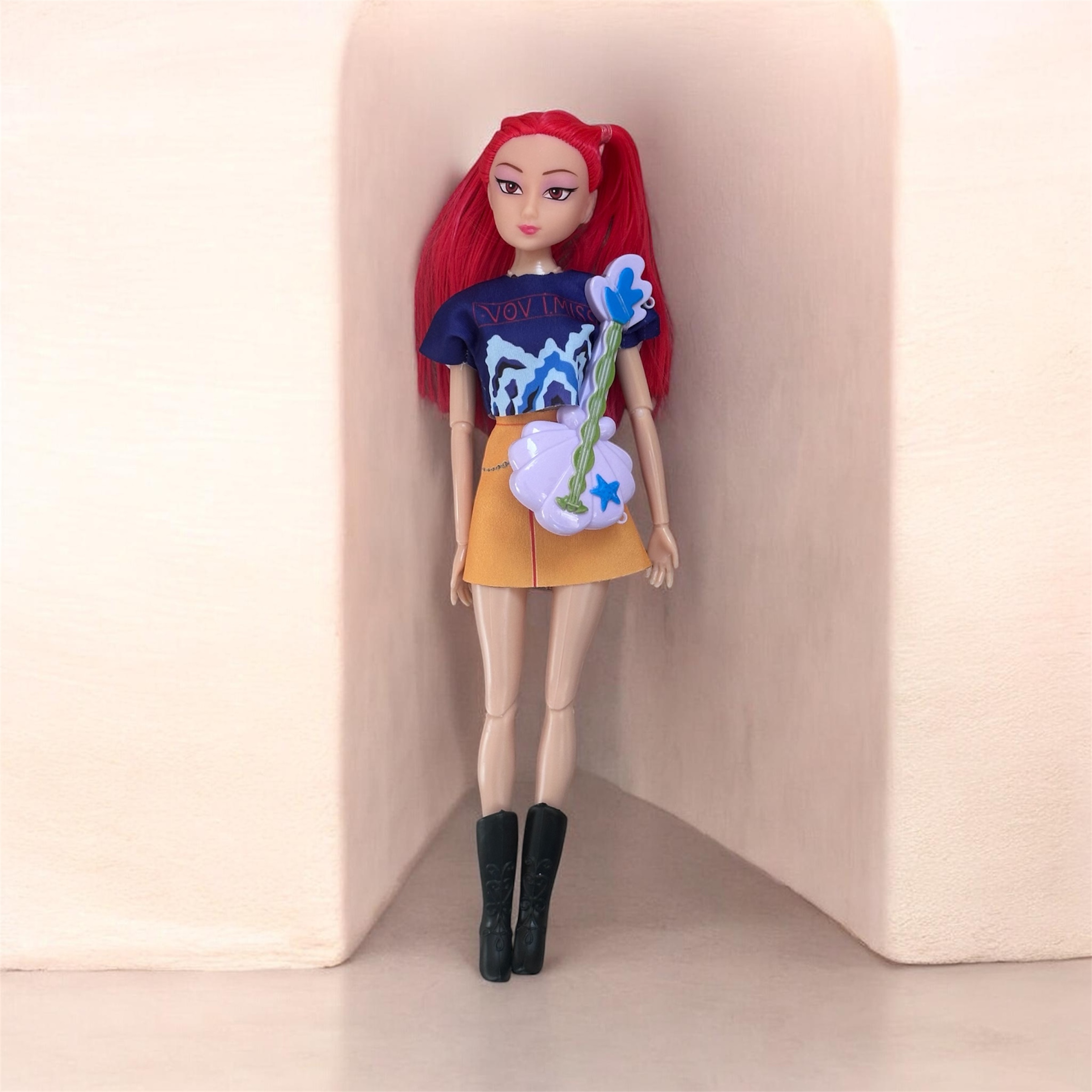 Mira, k-POP DEMON HUNTERS, fashion happy dolls με κιθαρα - Image 2