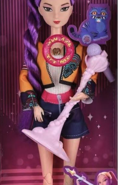 Rumi, k-POP DEMON HUNTERS, fashion happy dolls με μικροφωνο